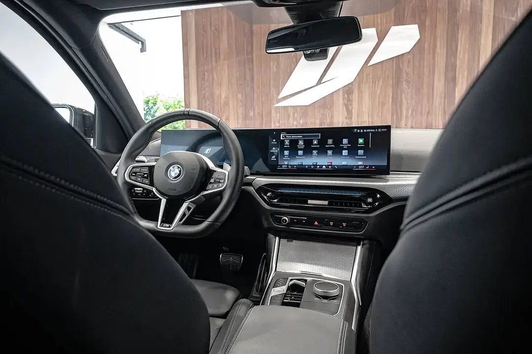 BMW 330 - Thumbnail 20