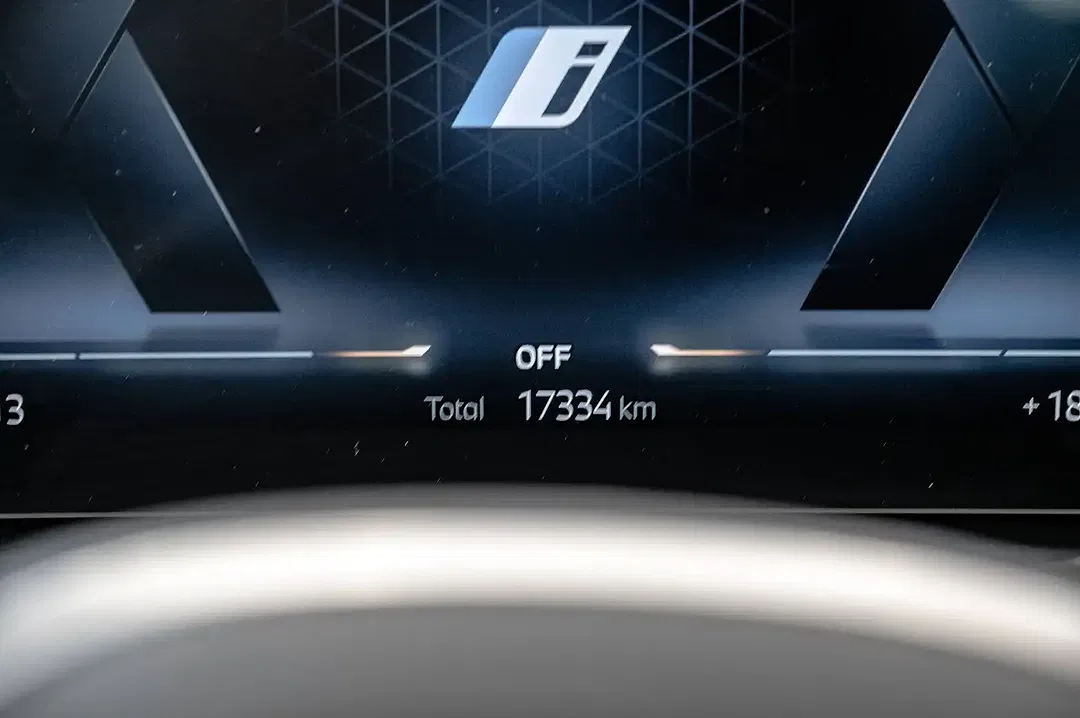 BMW 330 - Thumbnail 37