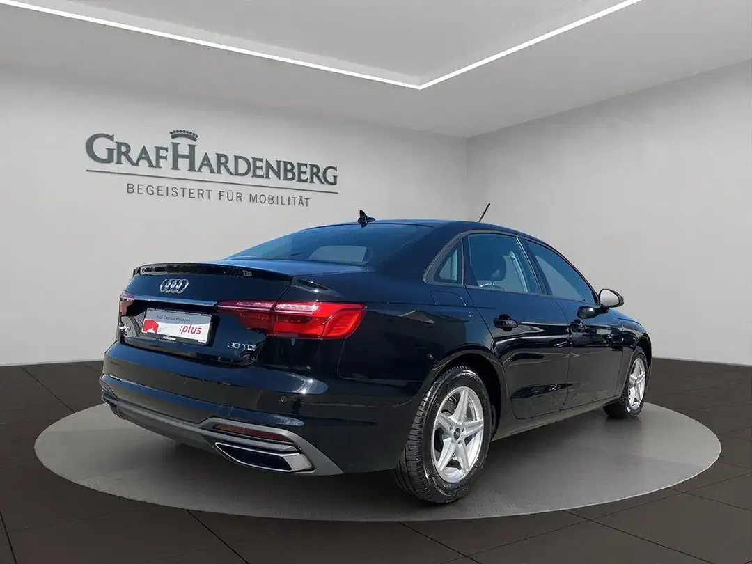 Audi A4 - Thumbnail 6