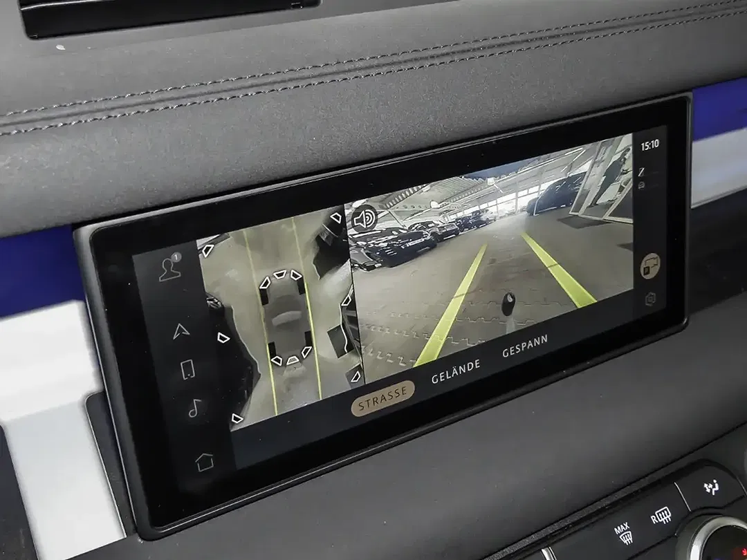 Land Rover Defender - Thumbnail 11
