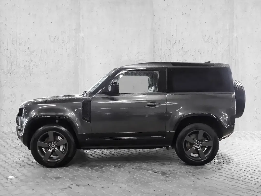 Land Rover Defender - Thumbnail 6