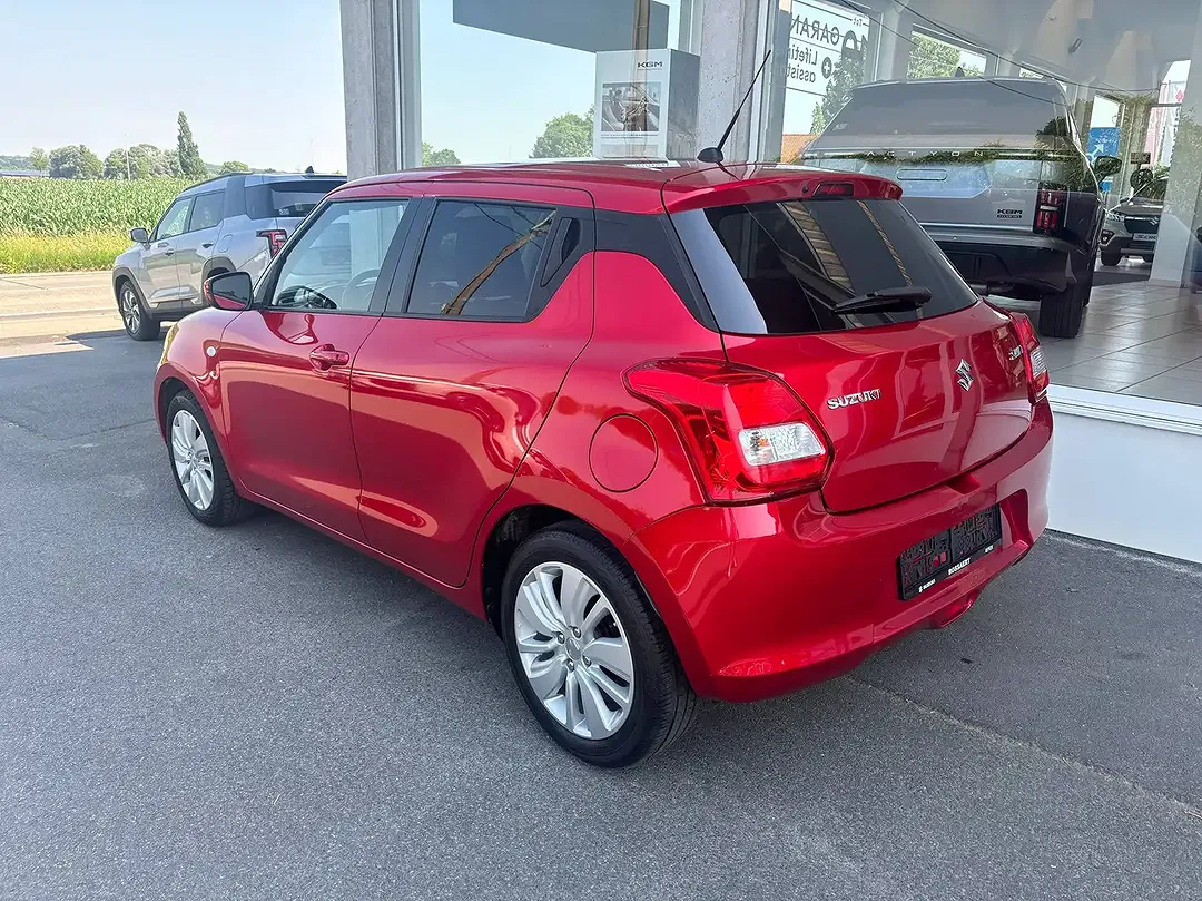 Suzuki Swift - Thumbnail 7