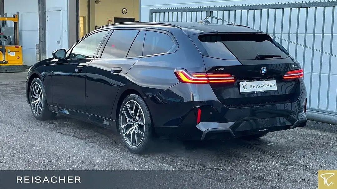 BMW 520 - Thumbnail 2
