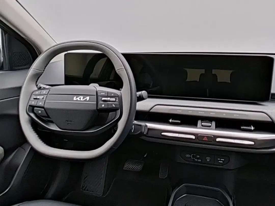 Kia EV4 - Thumbnail 9