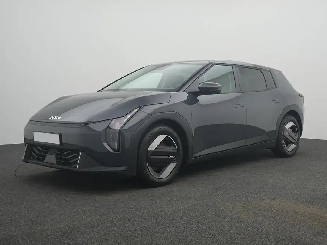 Kia EV4 - Thumbnail 2
