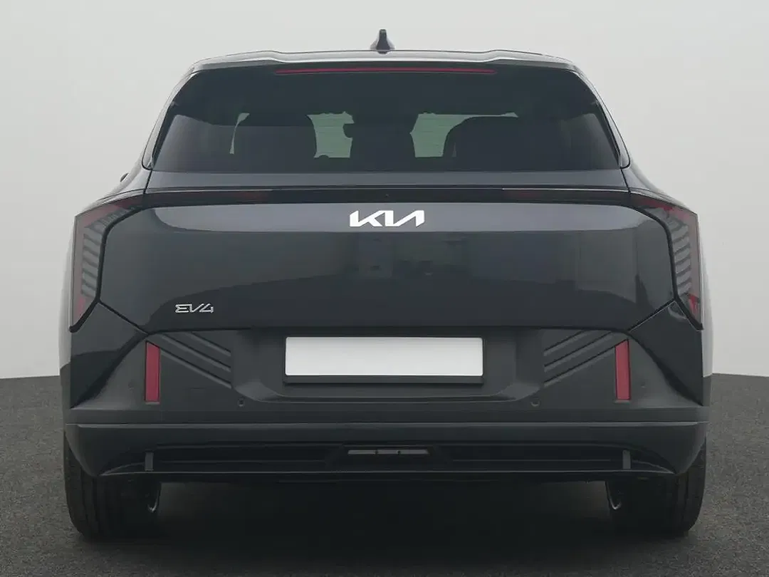 Kia EV4 - Thumbnail 3