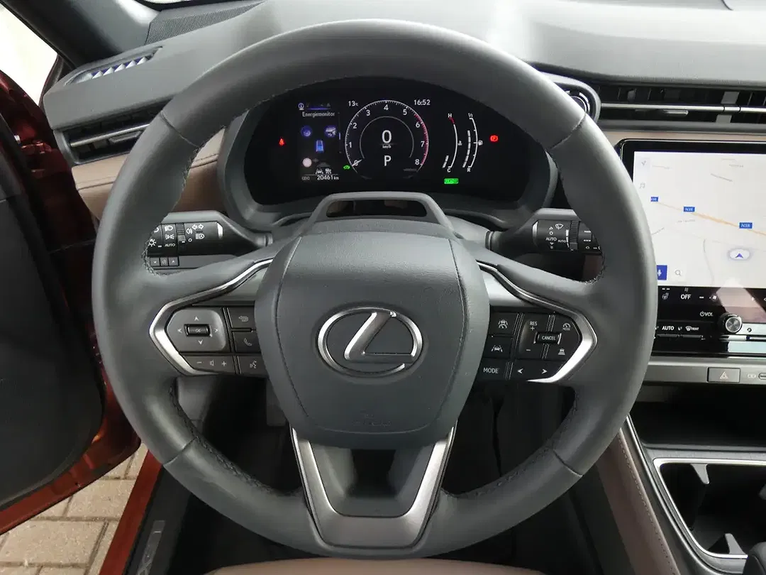 Lexus LBX - Thumbnail 13