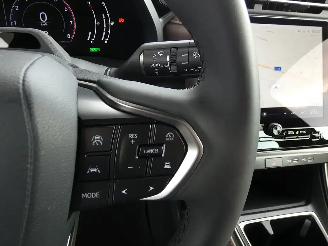 Lexus LBX - Thumbnail 15