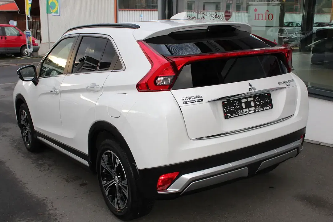 Mitsubishi Eclipse Cross - Thumbnail 3