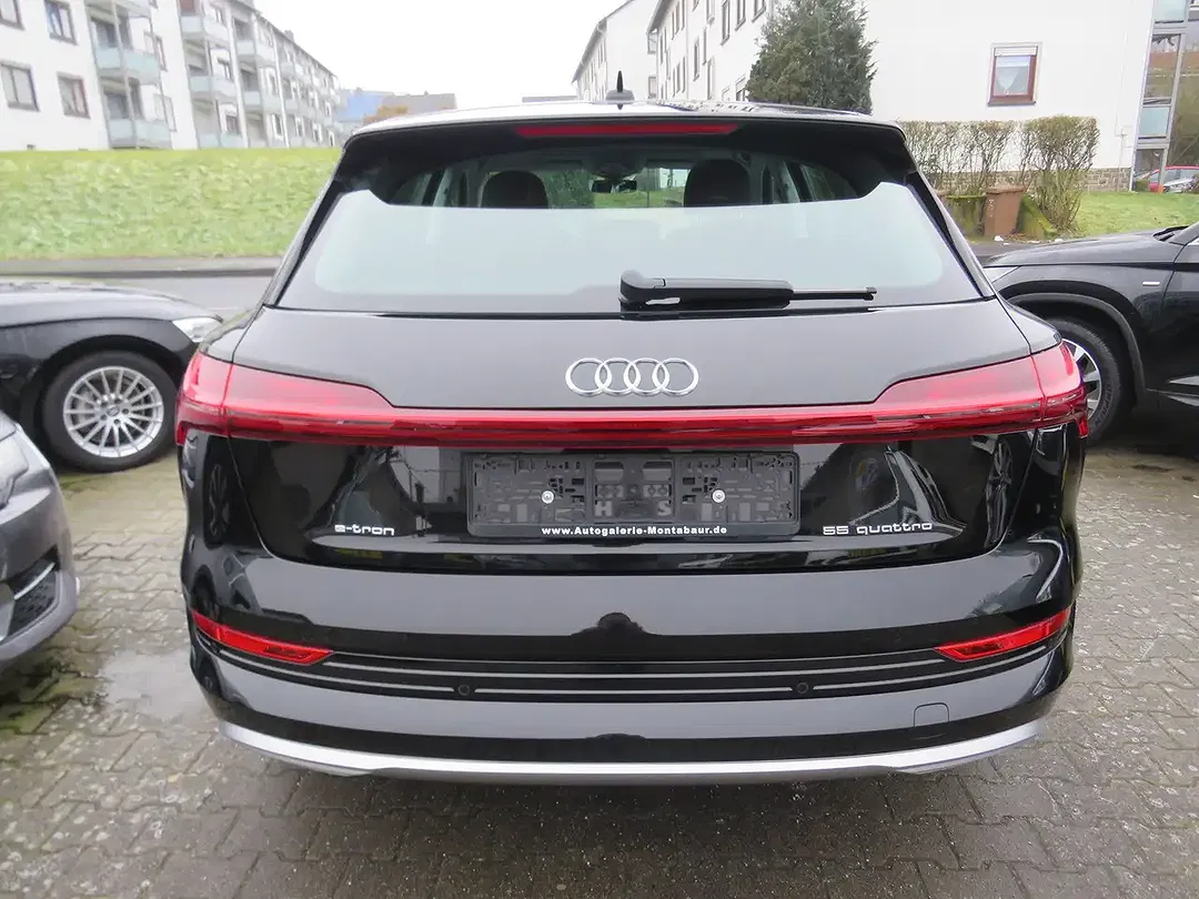 Audi e-tron - Thumbnail 5