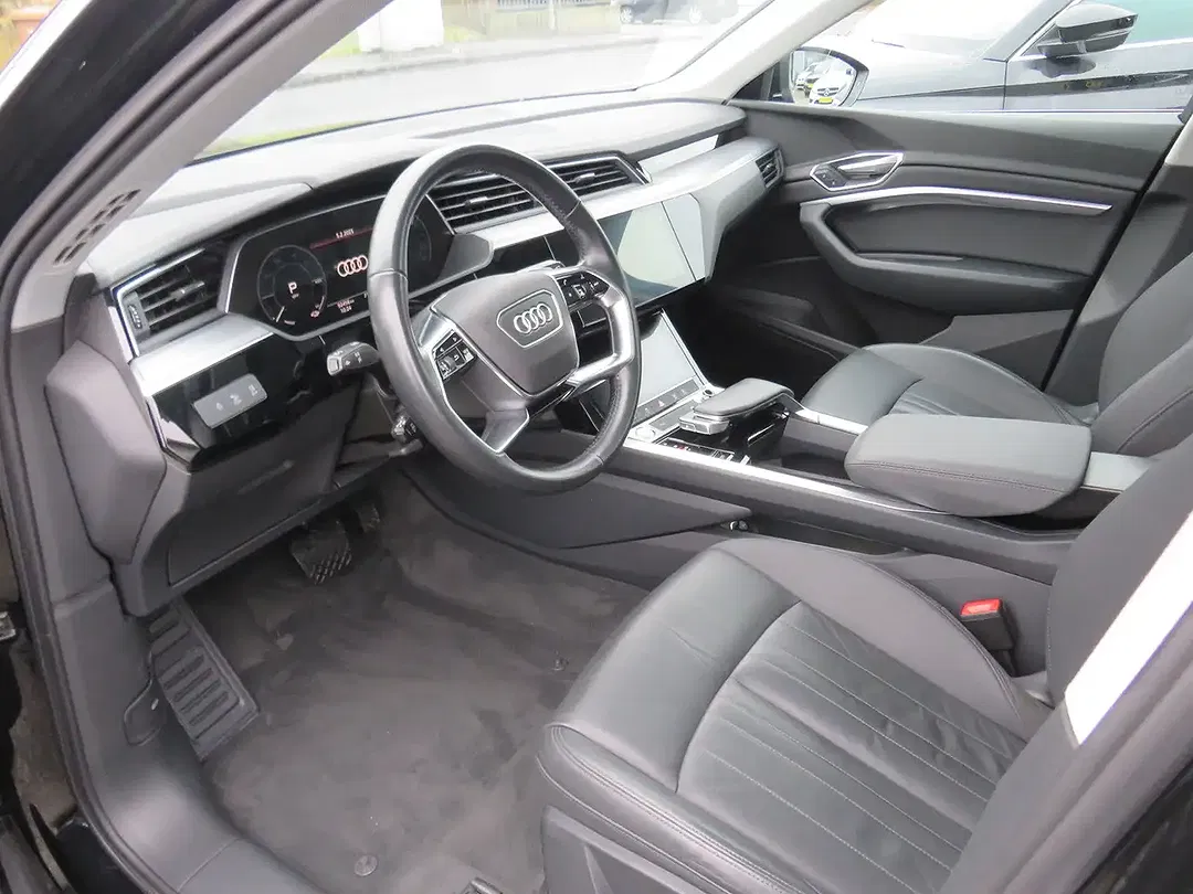 Audi e-tron - Thumbnail 7