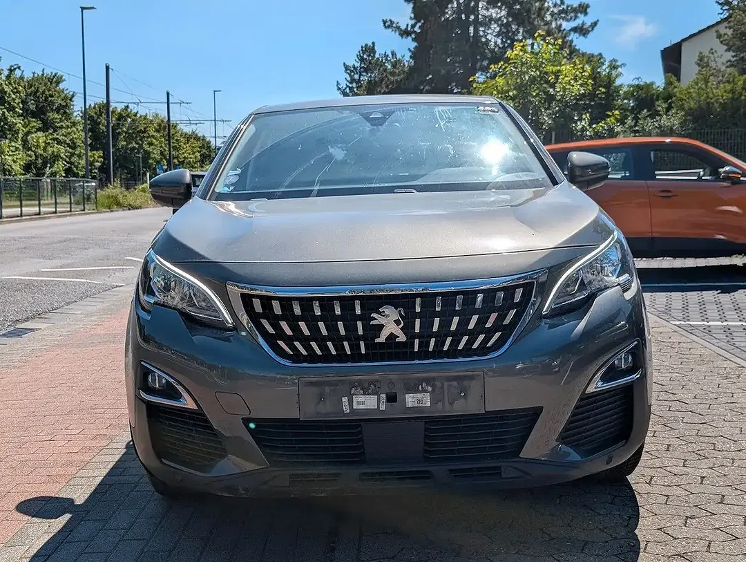 Peugeot 5008 - Thumbnail 3