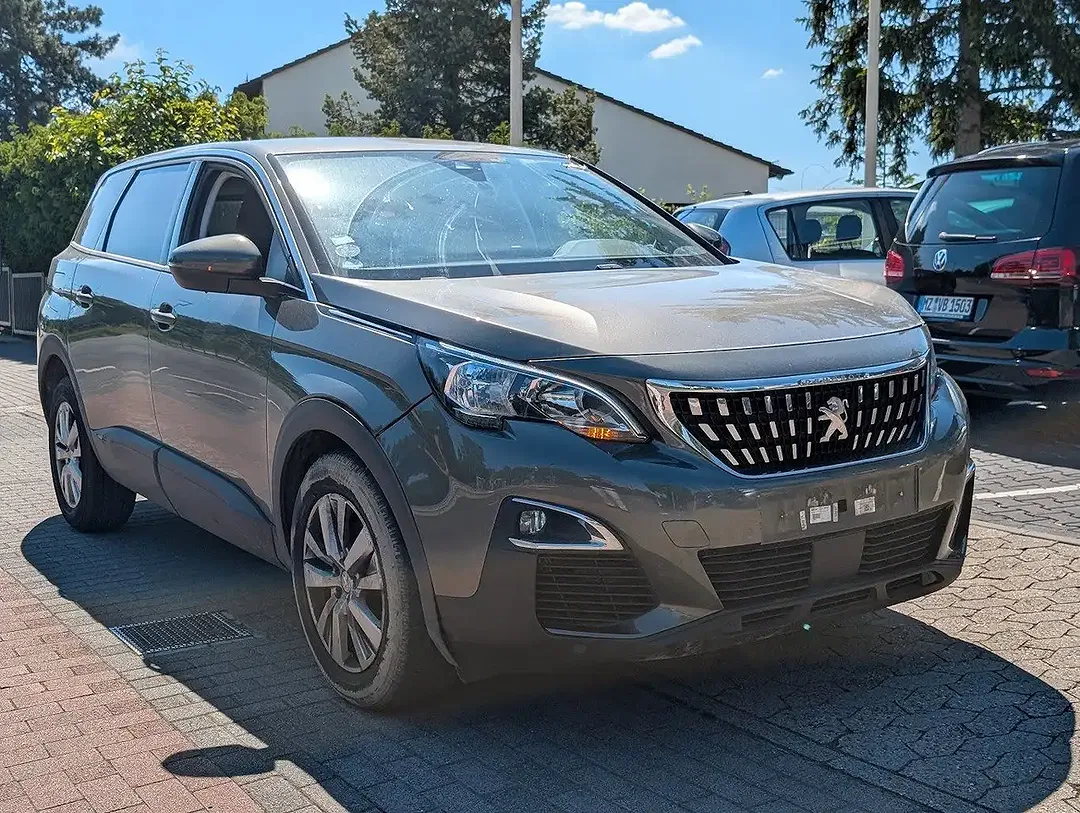 Peugeot 5008 - Thumbnail 4