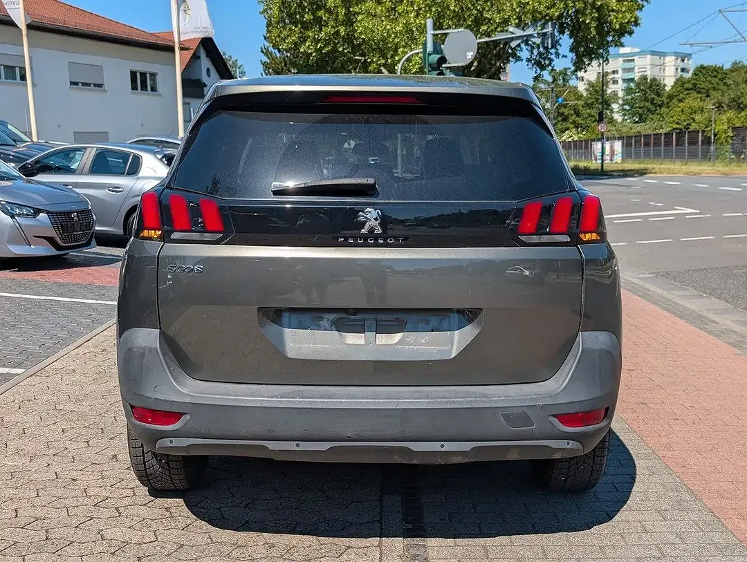 Peugeot 5008 - Thumbnail 5