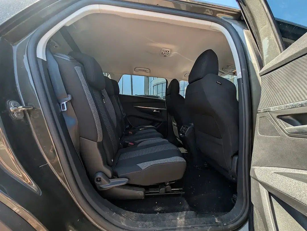 Peugeot 5008 - Thumbnail 9