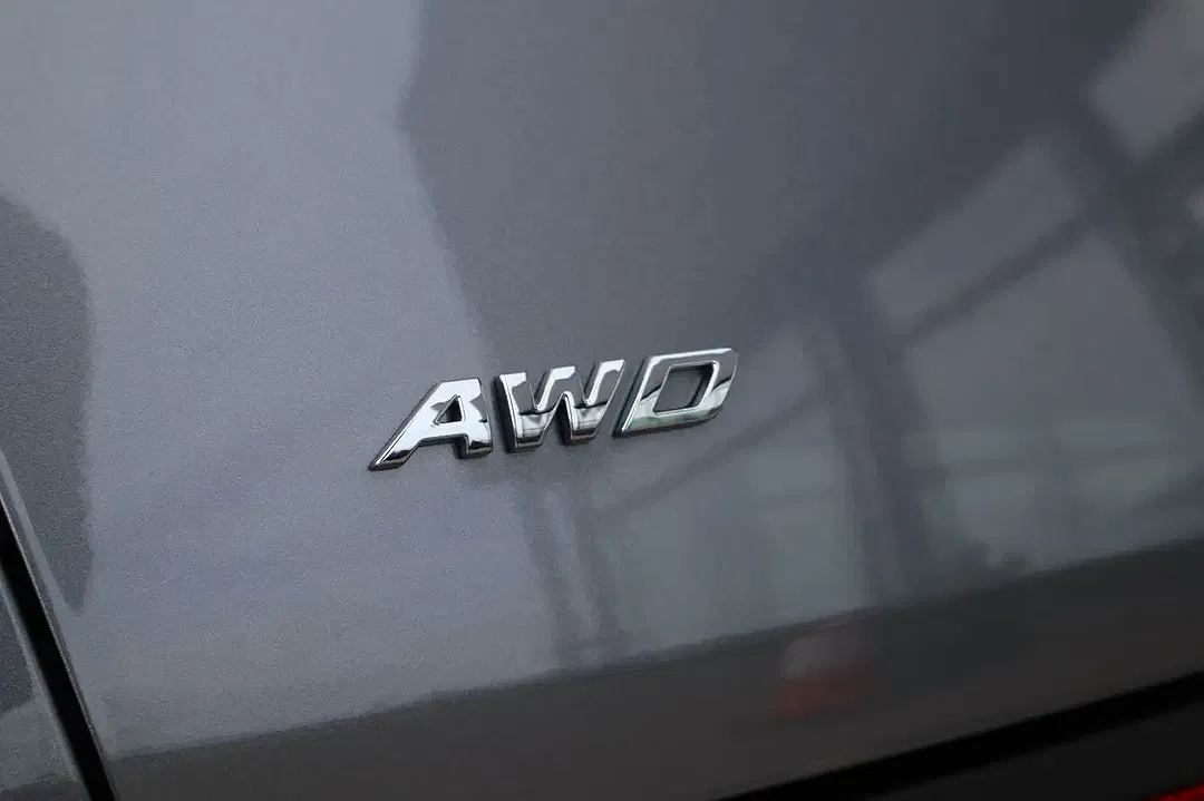 BYD Atto 3 - Thumbnail 9
