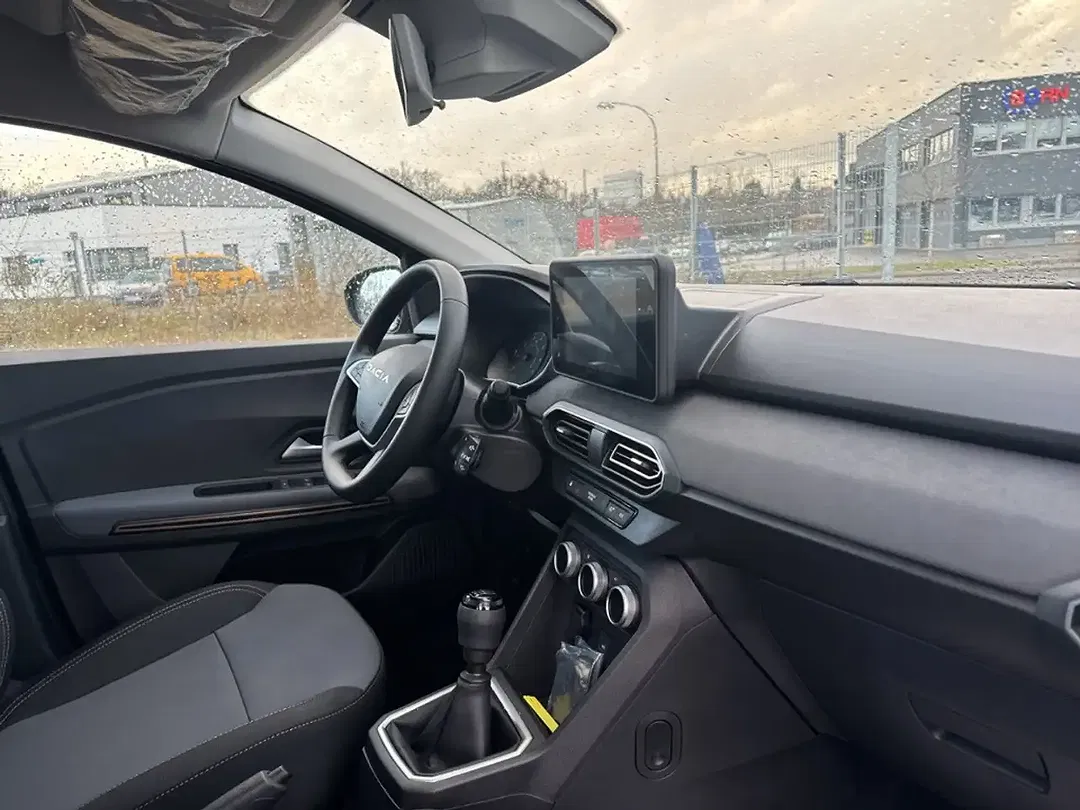Dacia Sandero - Thumbnail 11