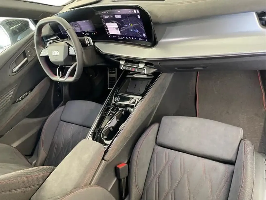 Audi Q3 - Thumbnail 14