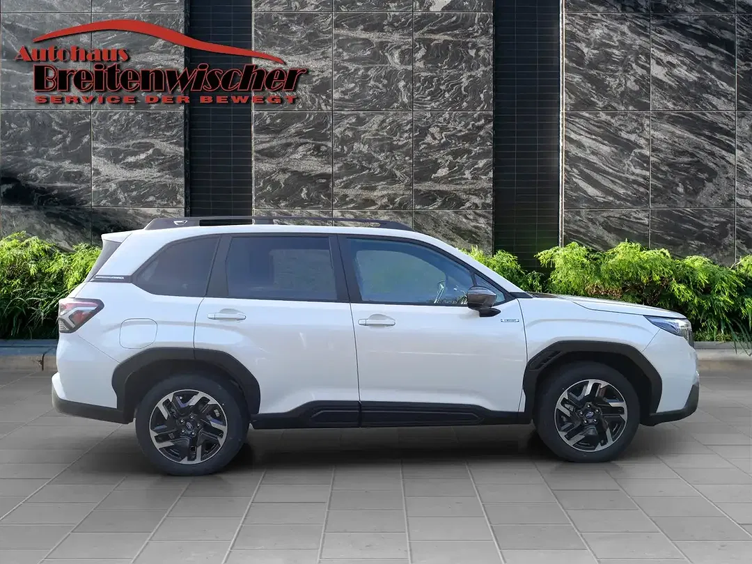 Subaru Forester - Thumbnail 3