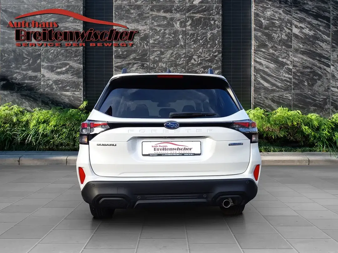 Subaru Forester - Thumbnail 5