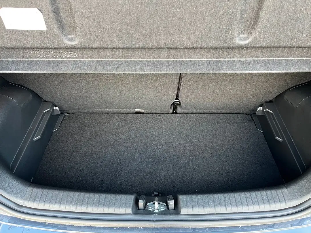 Hyundai i10 - Thumbnail 9