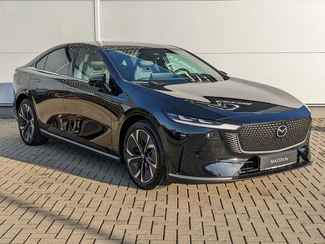 Mazda 6e - Thumbnail 3