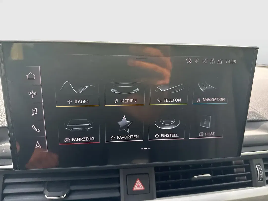 Audi A4 - Thumbnail 13
