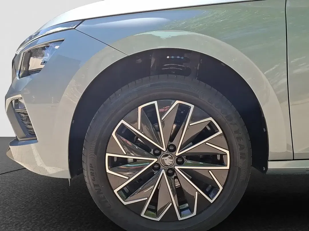 Skoda Kamiq - Thumbnail 3