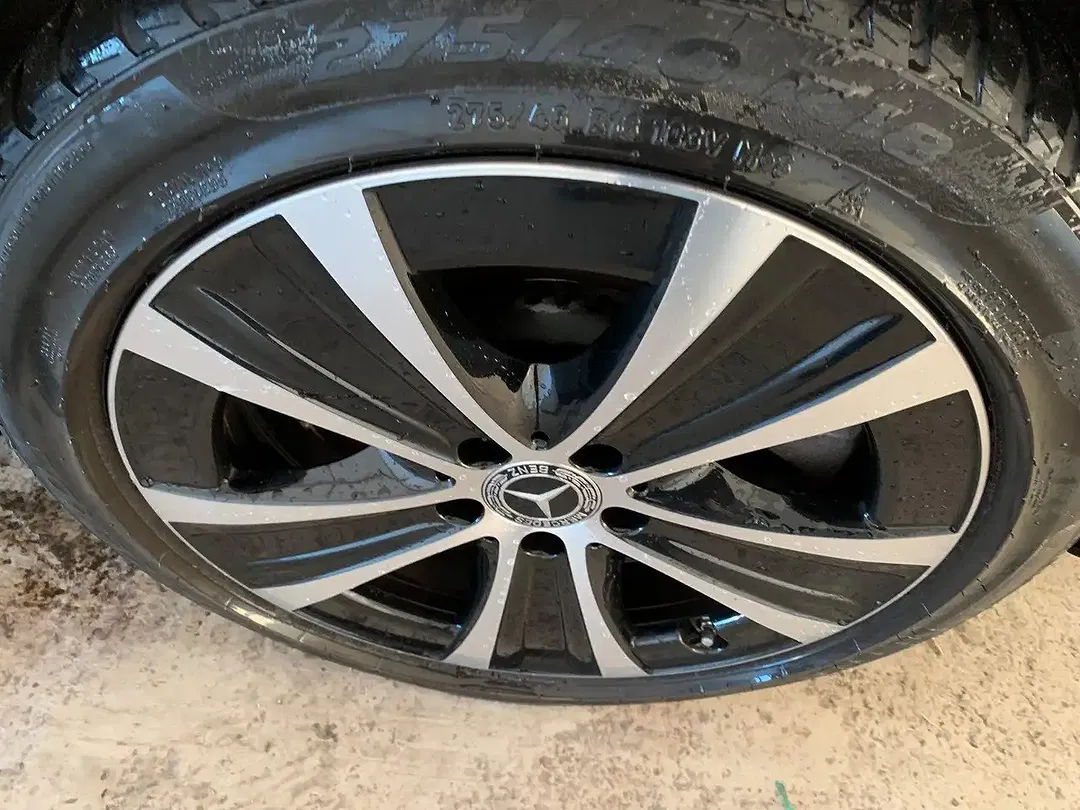 Mercedes-Benz E 300 - Thumbnail 8