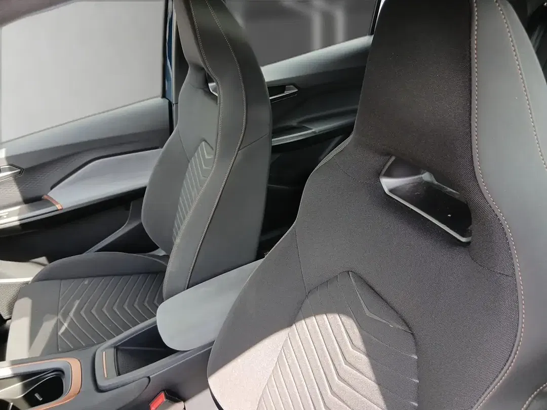 CUPRA Born - Thumbnail 11