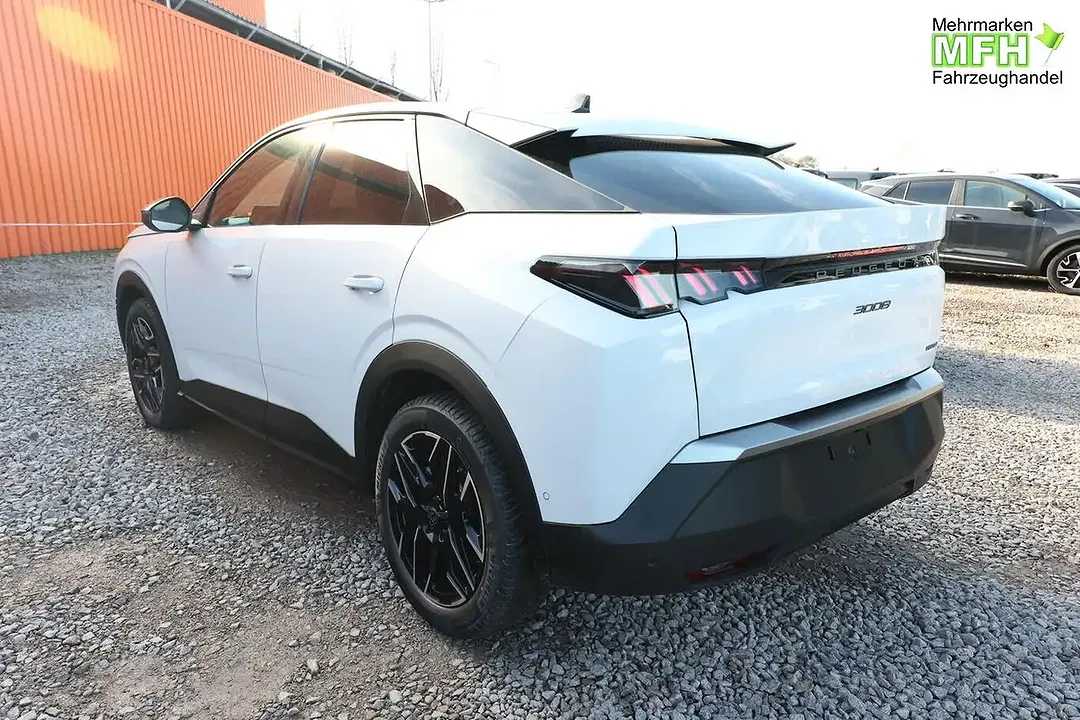 Peugeot 3008 - Thumbnail 3