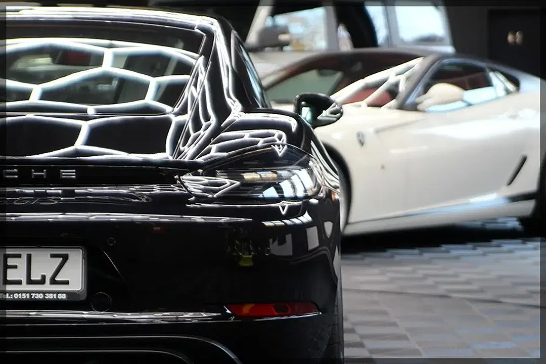 Porsche Cayman - Thumbnail 10