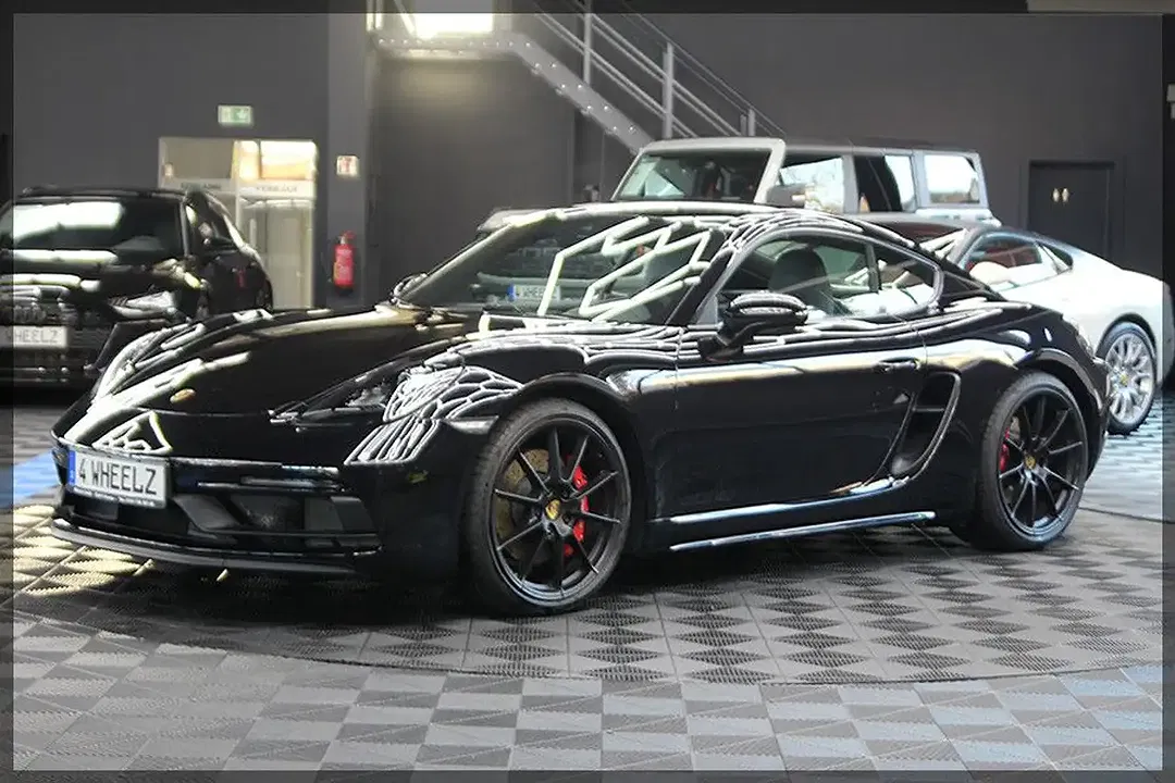 Porsche Cayman - Thumbnail 2
