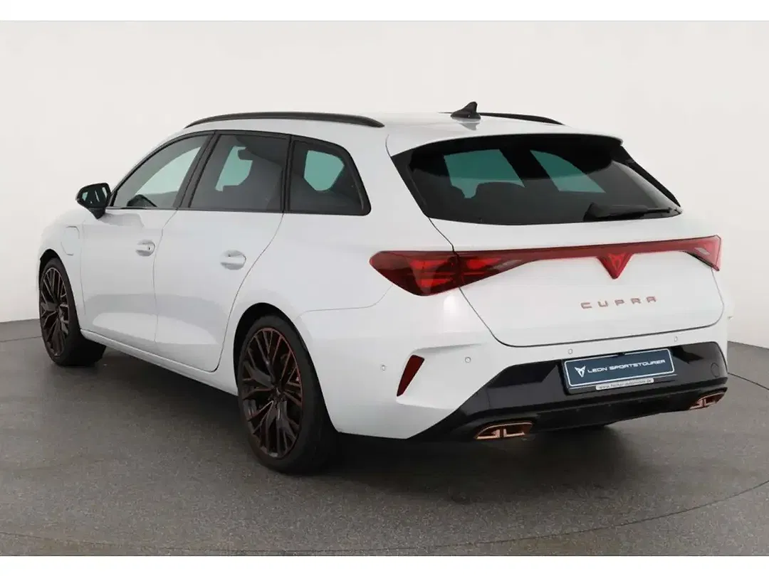 CUPRA Leon - Thumbnail 3
