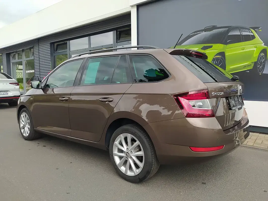 Skoda Fabia - Thumbnail 3
