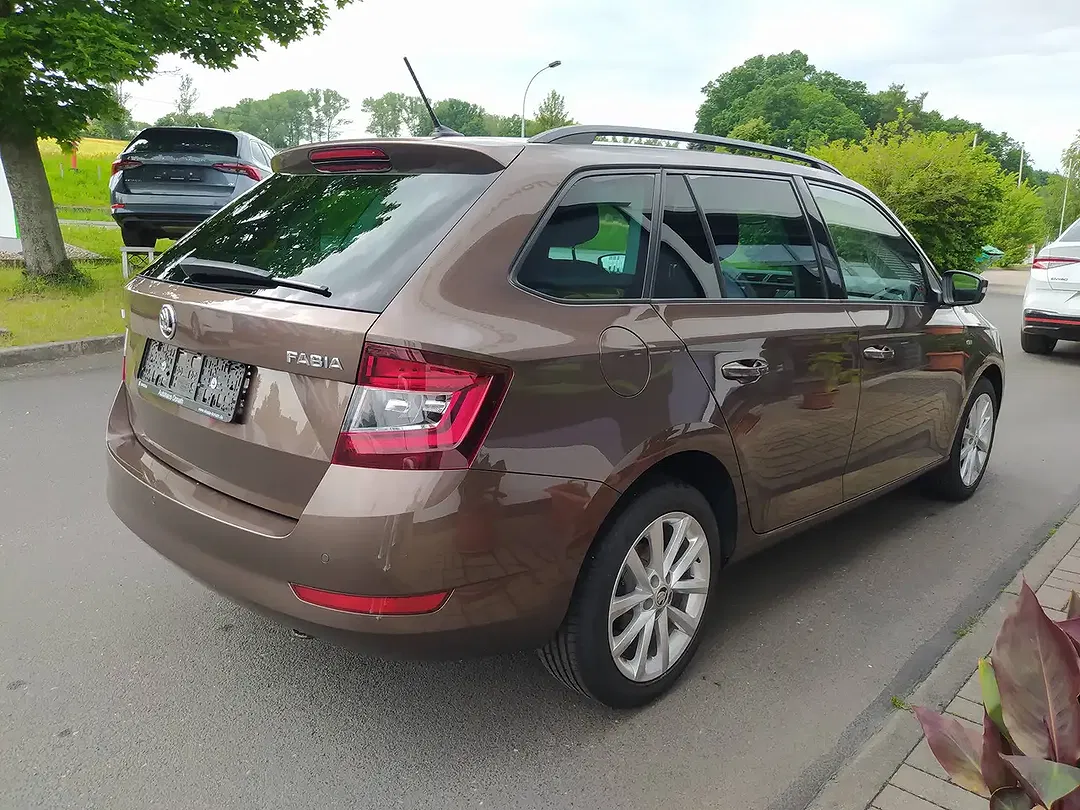 Skoda Fabia - Thumbnail 5