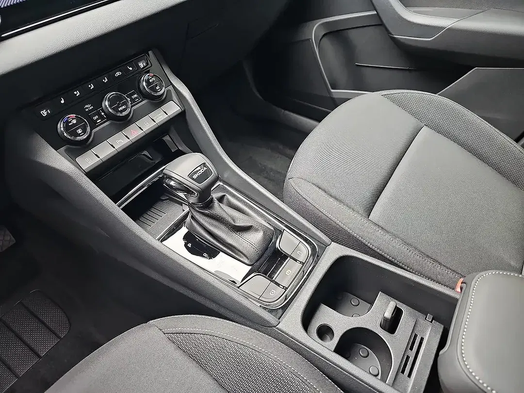 Skoda Karoq - Thumbnail 12