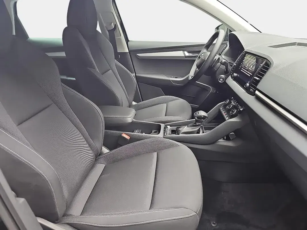 Skoda Karoq - Thumbnail 16