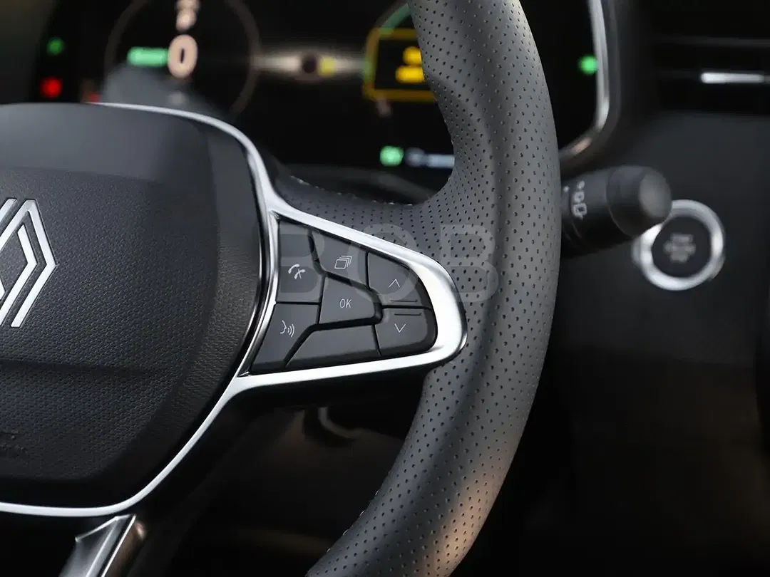 Renault Clio - Thumbnail 11