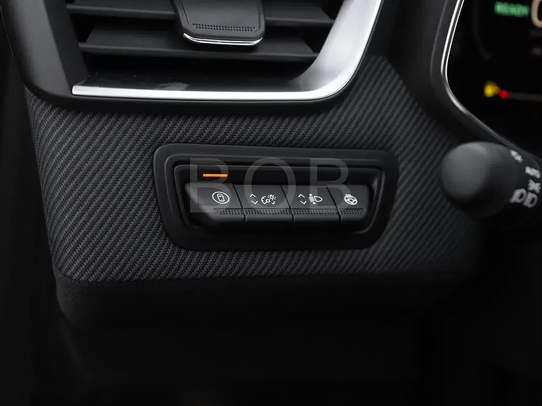 Renault Clio - Thumbnail 14