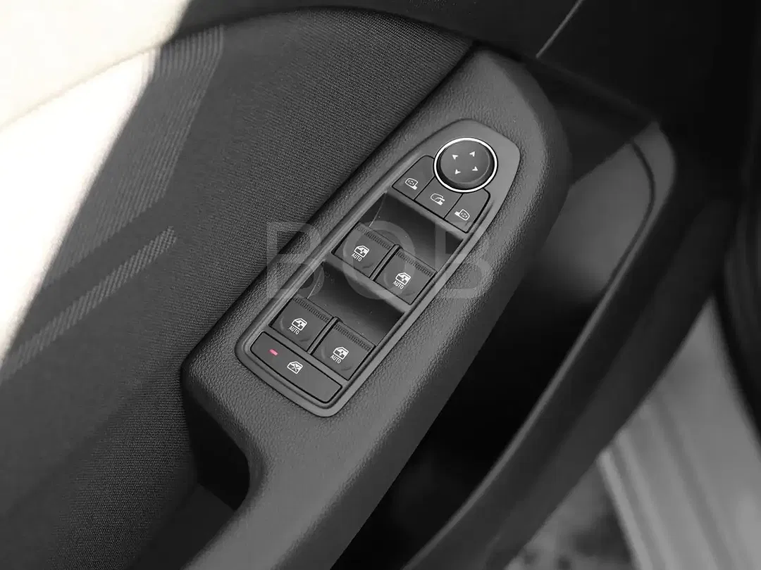Renault Clio - Thumbnail 15