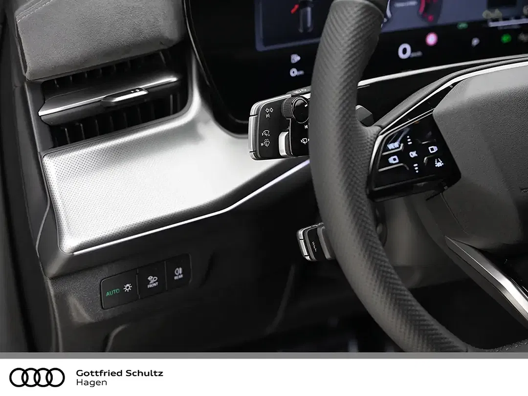 Audi Q3 - Thumbnail 9