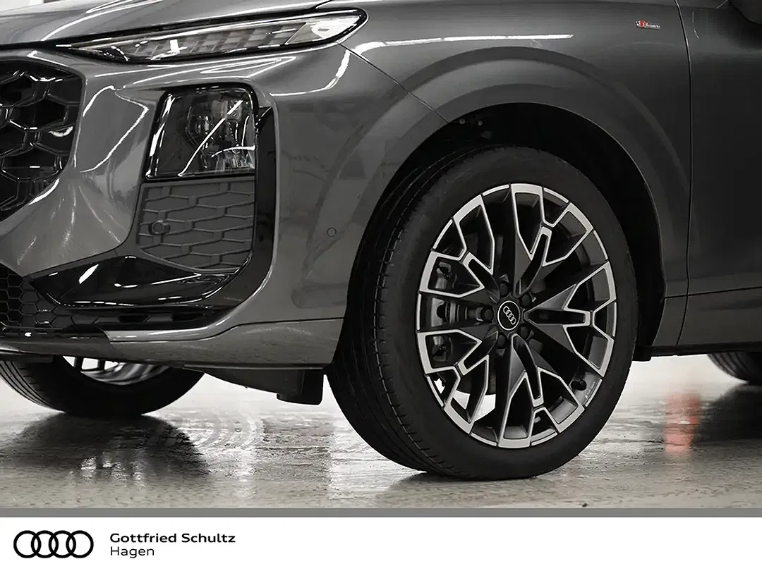 Audi Q3 - Thumbnail 5