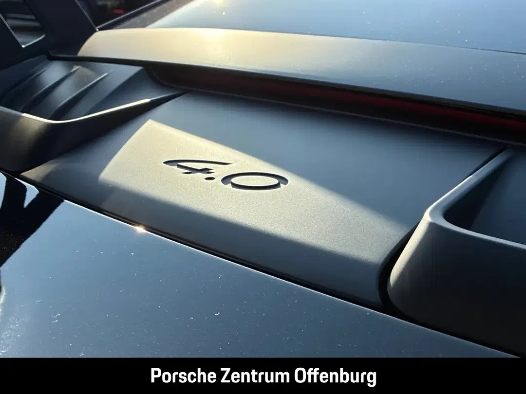 Porsche 992 - Thumbnail 11