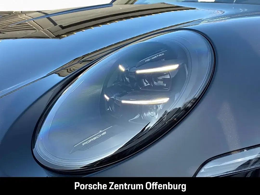 Porsche 992 - Thumbnail 9
