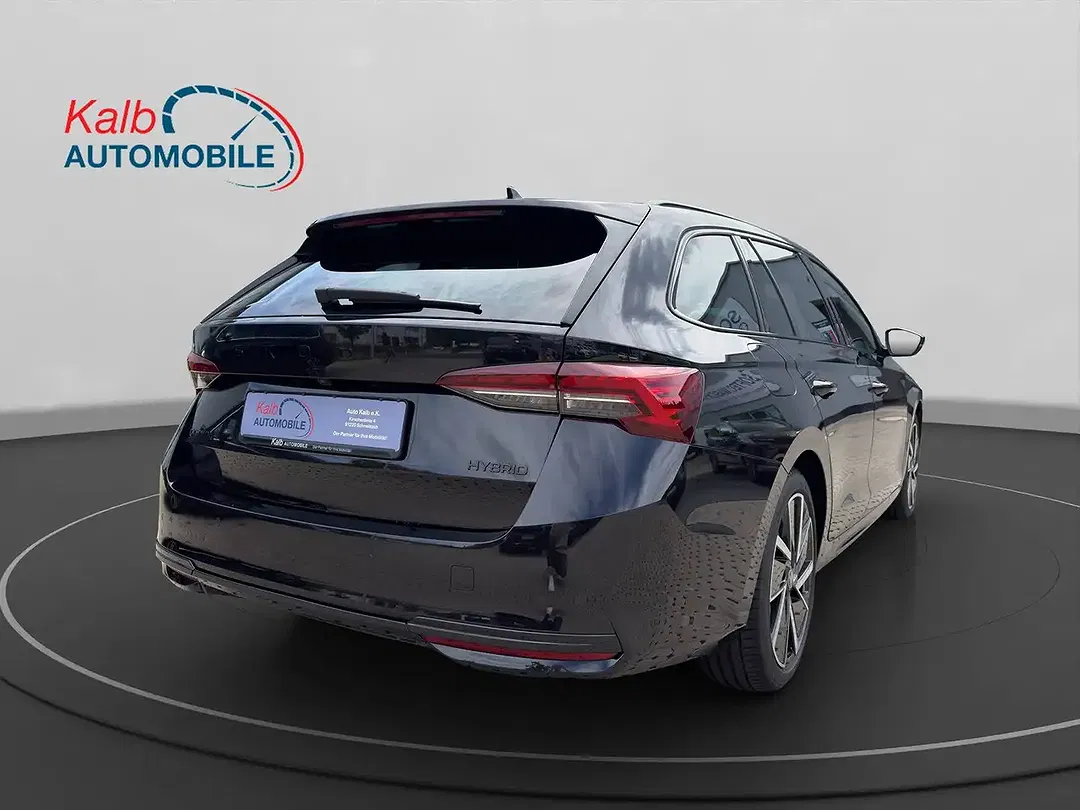 Skoda Octavia - Thumbnail 5