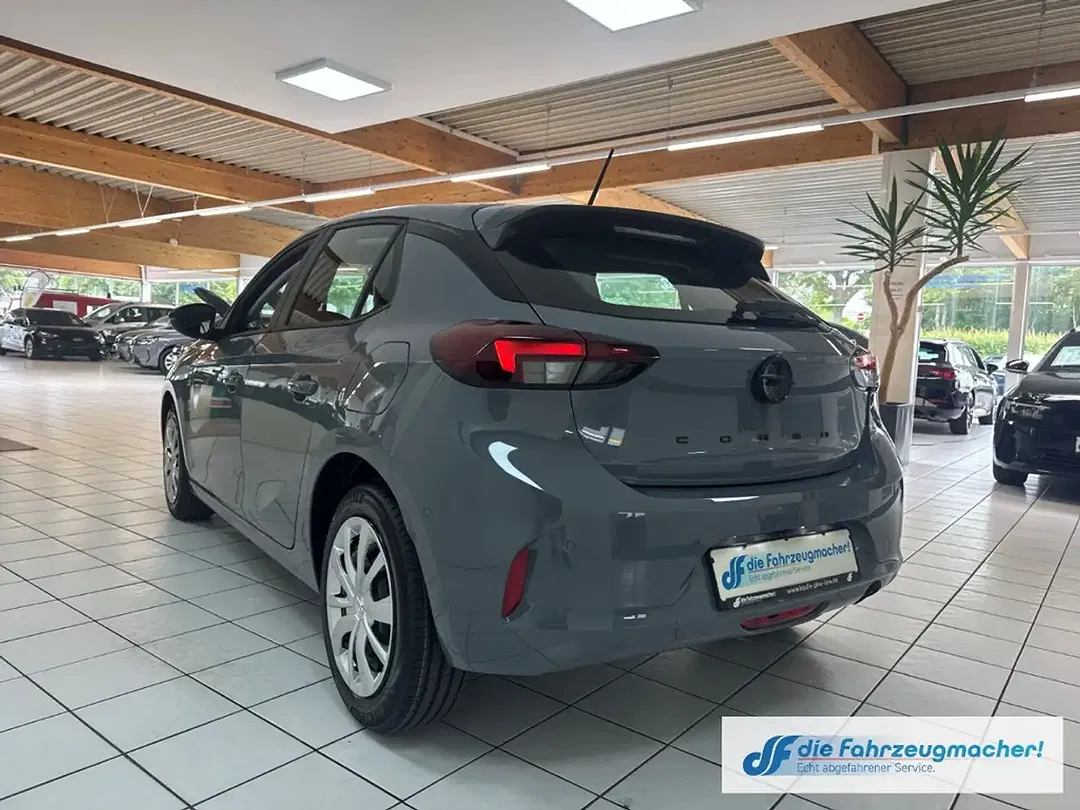 Opel Corsa - Thumbnail 3