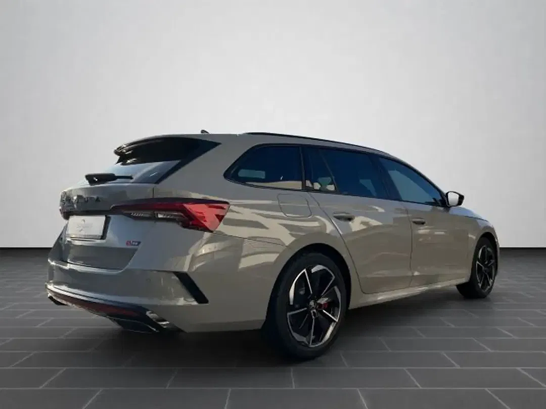 Skoda Octavia - Thumbnail 2