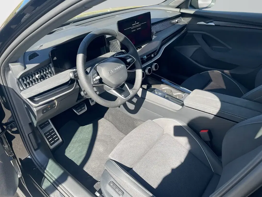 Skoda Superb - Thumbnail 14
