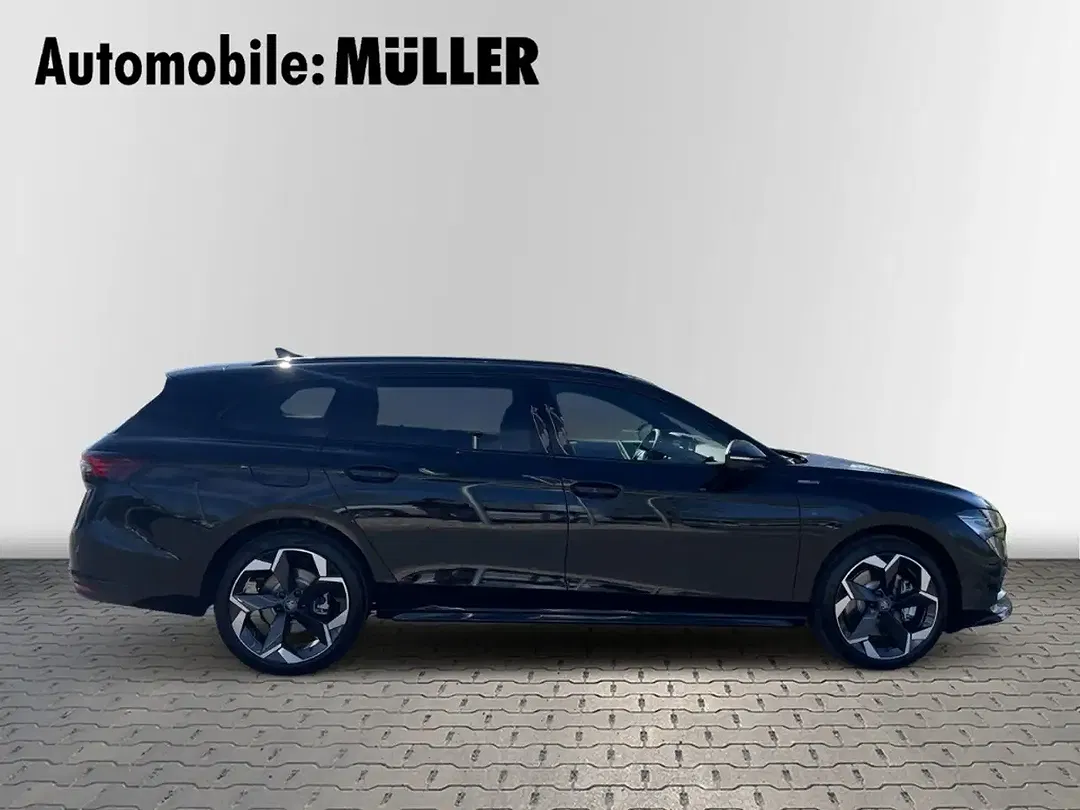 Skoda Superb - Thumbnail 4